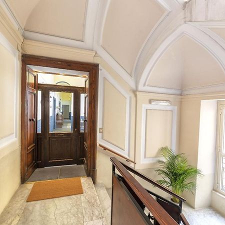 Be Italian Flat Duomo 319 Bed & Breakfast Napoli Exterior foto