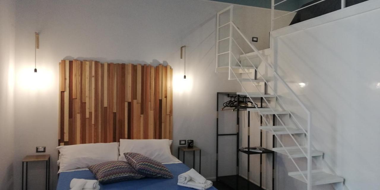 Be Italian Flat Duomo 319 Bed & Breakfast Napoli Exterior foto