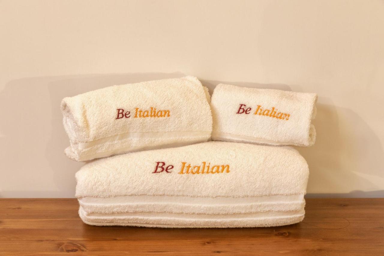 Be Italian Flat Duomo 319 Bed & Breakfast Napoli Exterior foto