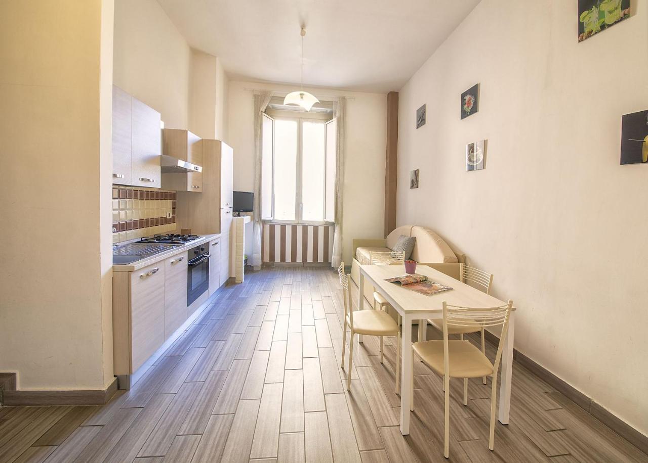 Be Italian Flat Duomo 319 Bed & Breakfast Napoli Exterior foto