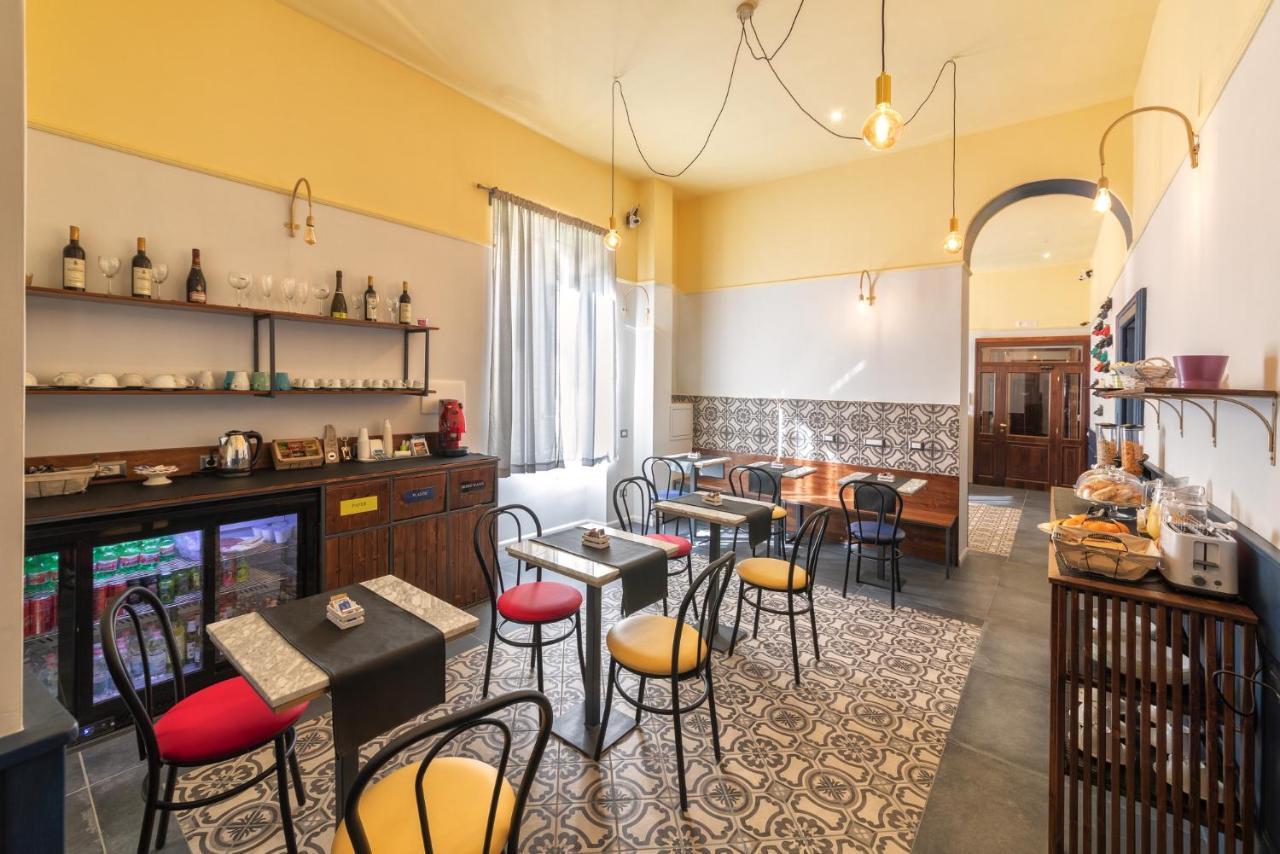 Be Italian Flat Duomo 319 Bed & Breakfast Napoli Exterior foto