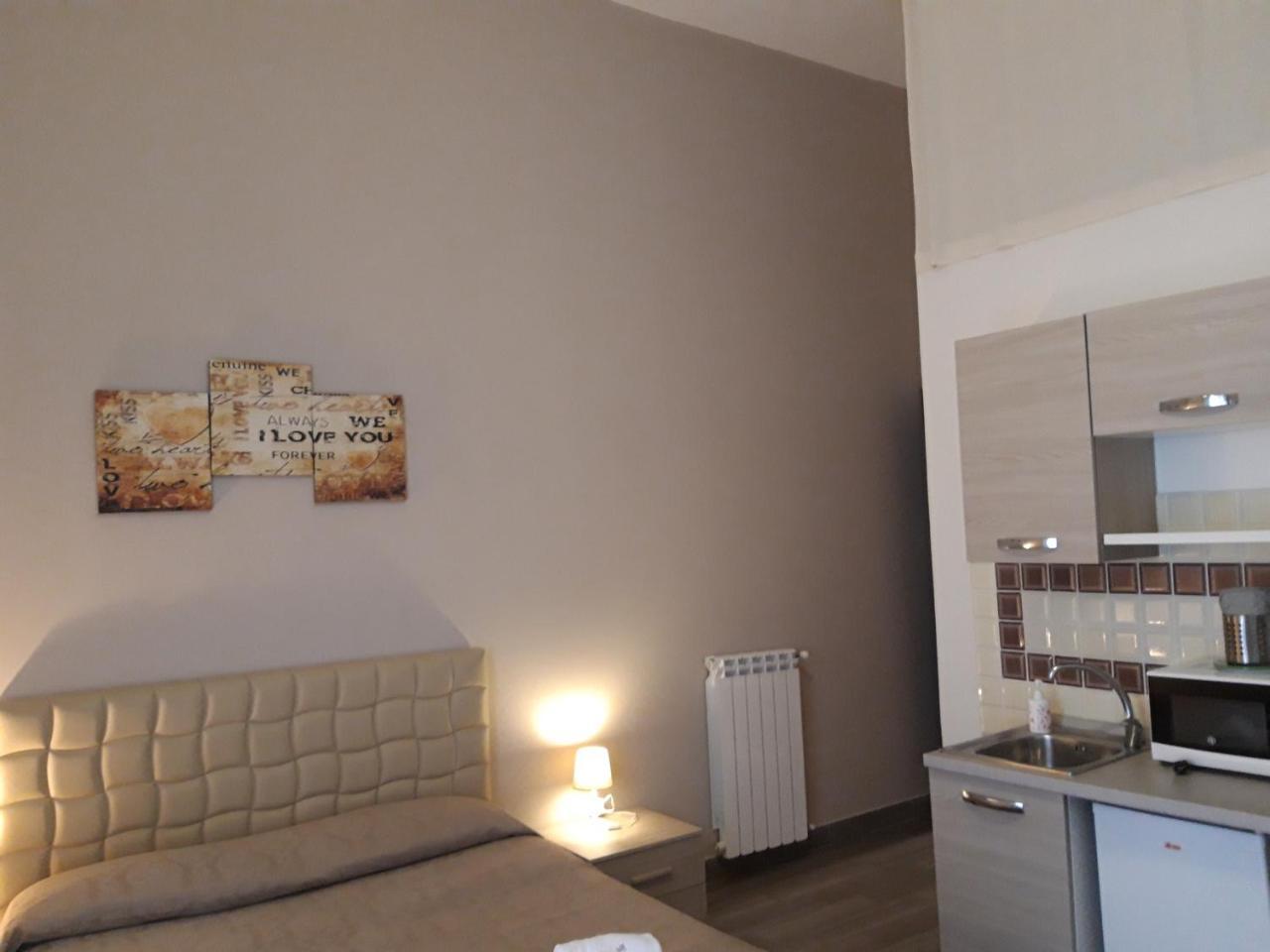 Be Italian Flat Duomo 319 Bed & Breakfast Napoli Exterior foto