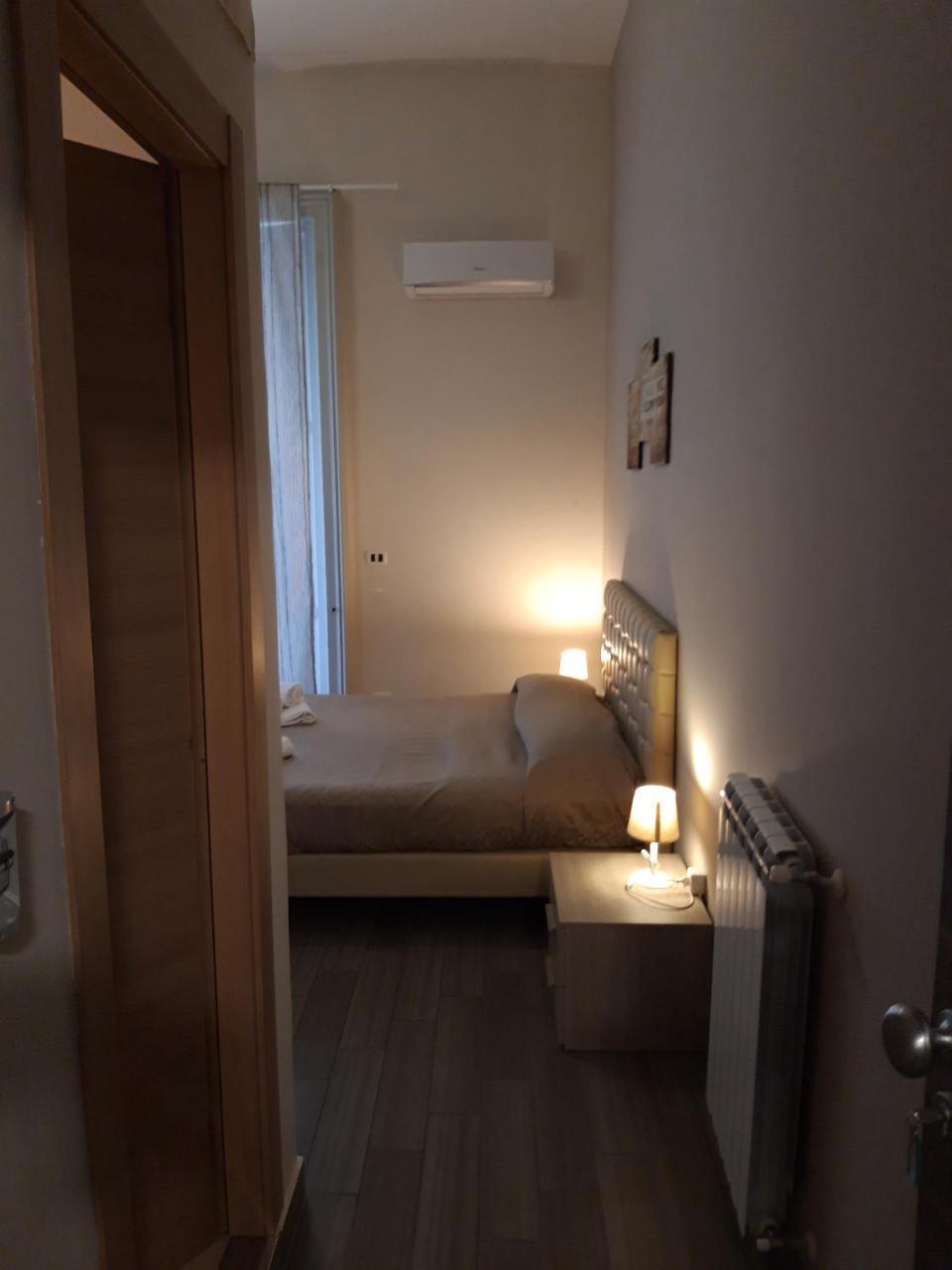 Be Italian Flat Duomo 319 Bed & Breakfast Napoli Exterior foto