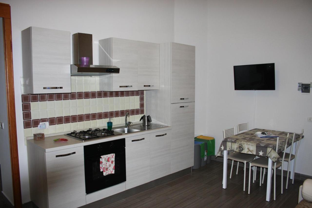 Be Italian Flat Duomo 319 Bed & Breakfast Napoli Exterior foto